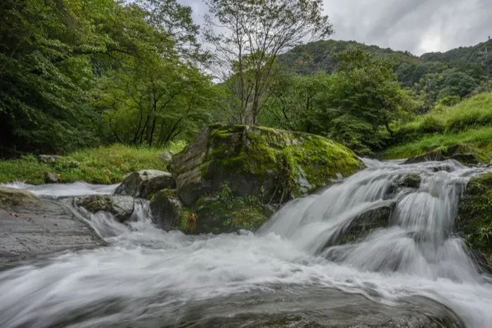 自然を感じ、古き良き暮らしを感じられる里山エリア