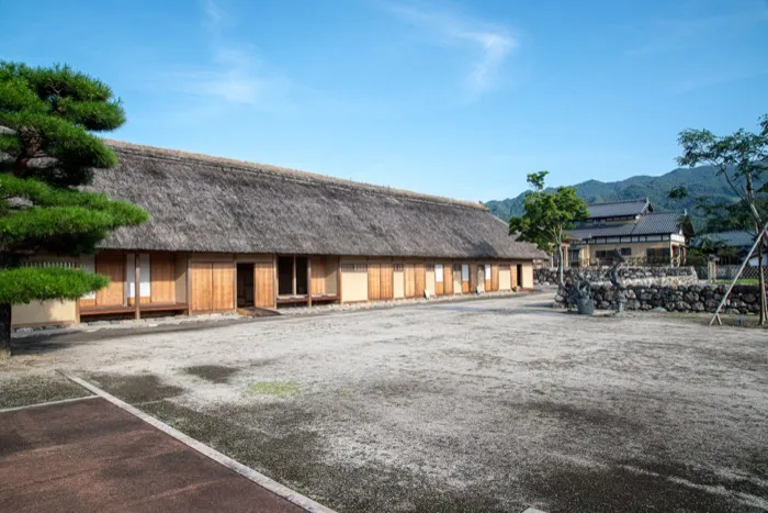中小路〜楽山園を散策